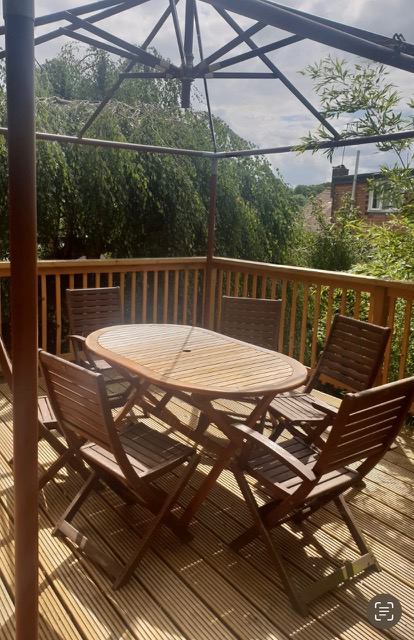 Room Amherst Close in Greater London