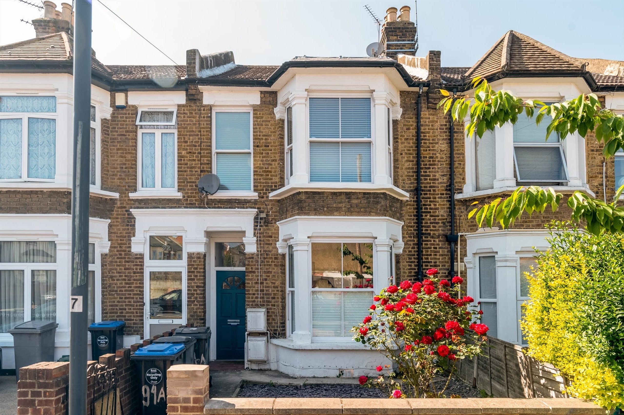 Flat Euro Close in Greater London