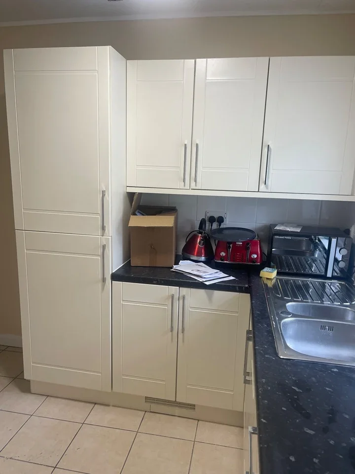 Room Dunton Road in Greater London