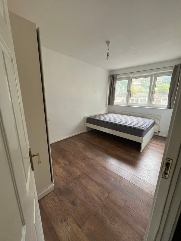 House Russett Way in Greater London