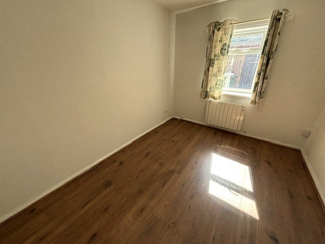 Flat Raby Road in Hartlepool