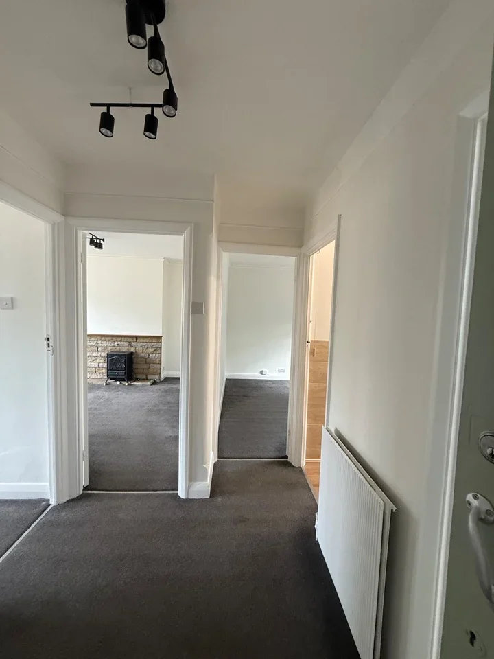 Flat Grange View Road in Greater London