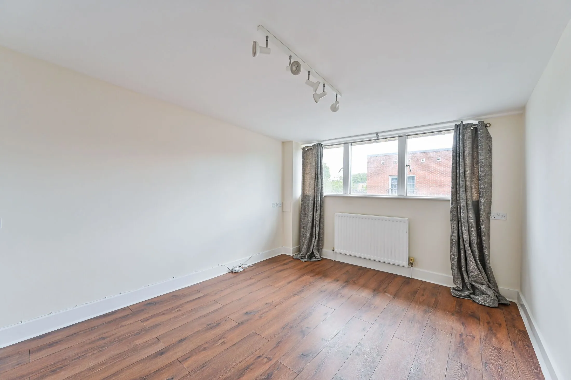 Flat Ferrey Mews in Greater London