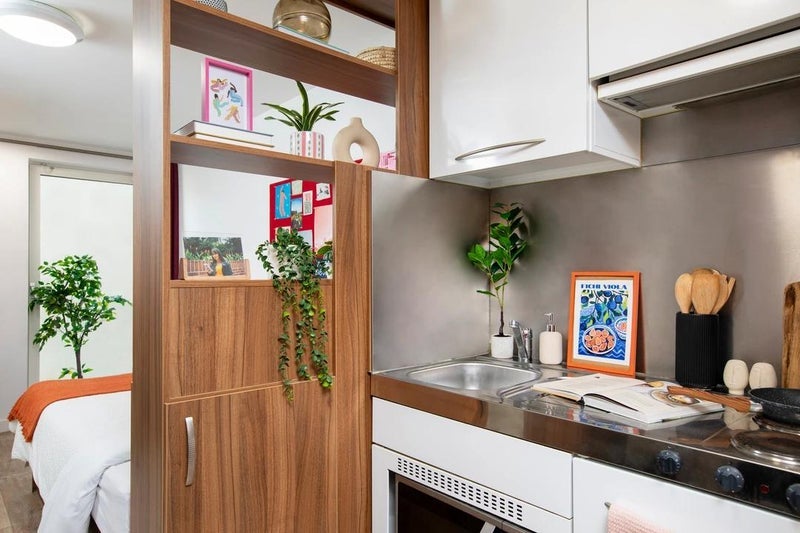 Flat Goswell Road in Greater London