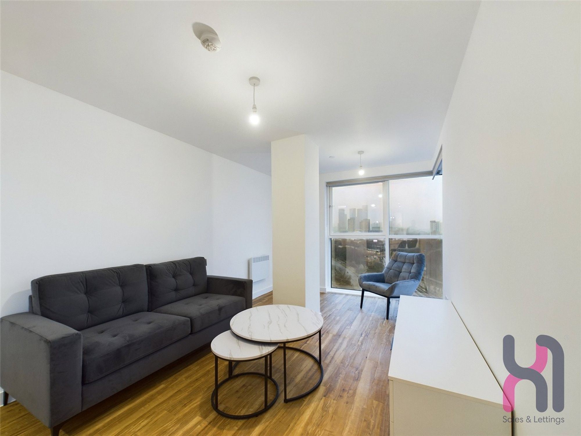 Flat Pomona Strand in Trafford