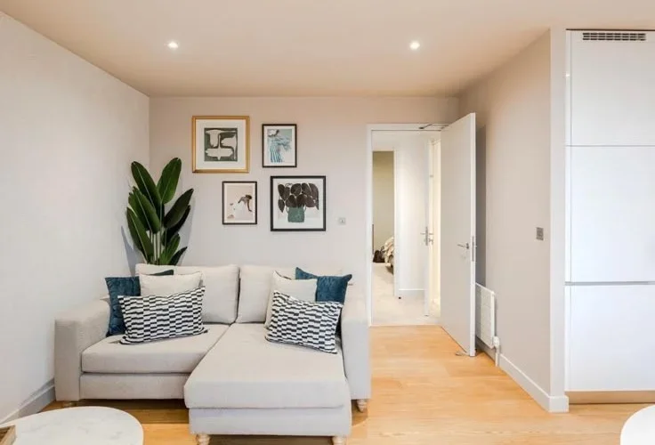 Flat Northdown Street in Greater London