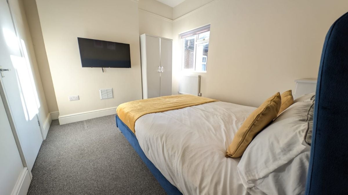 Room Grimsby Road in Cleethorpes