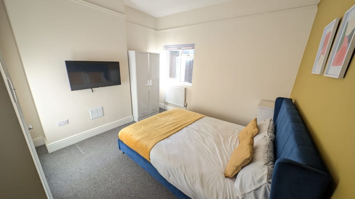 Room Grimsby Road in Cleethorpes
