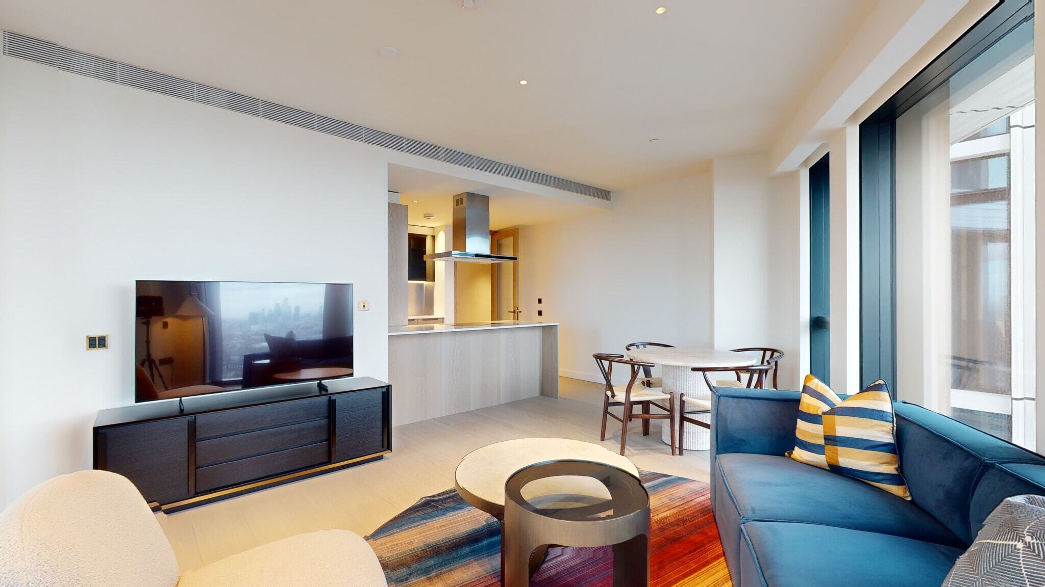 Flat Nine Elms Lane in Greater London