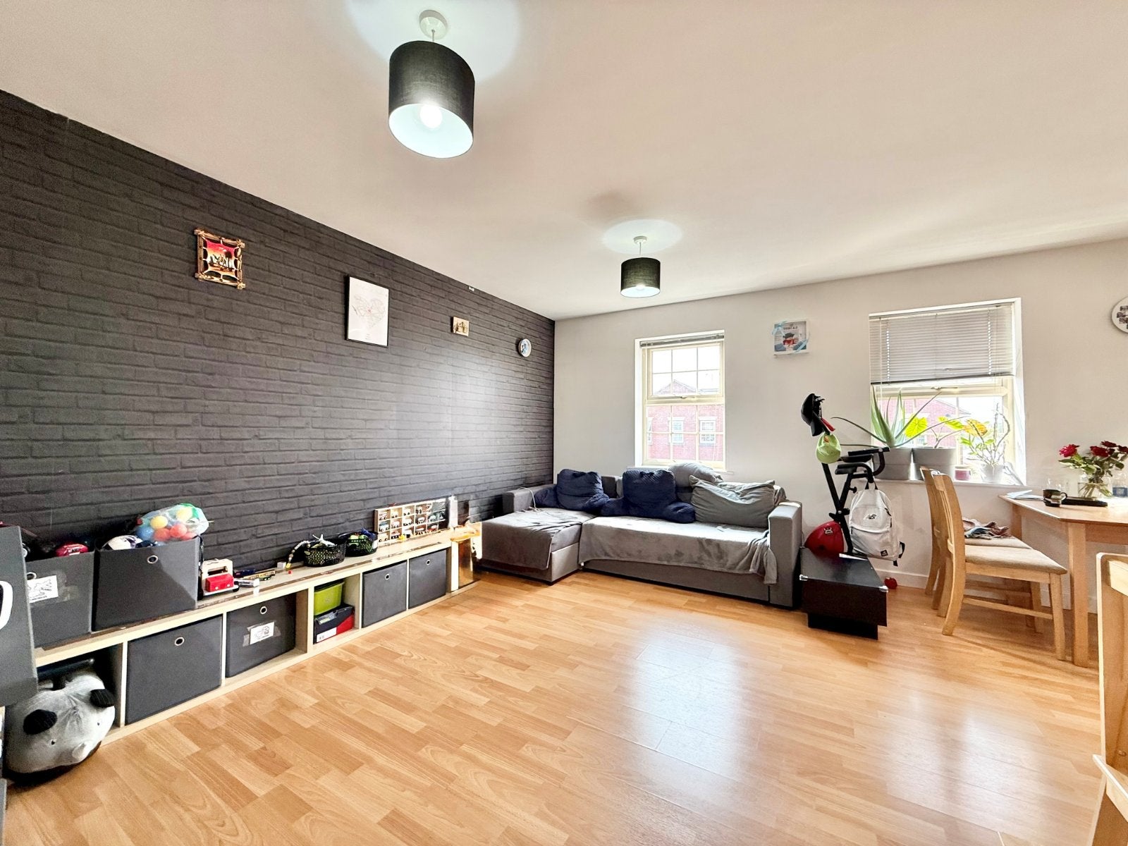 Flat Medlar Croft in Barnsley