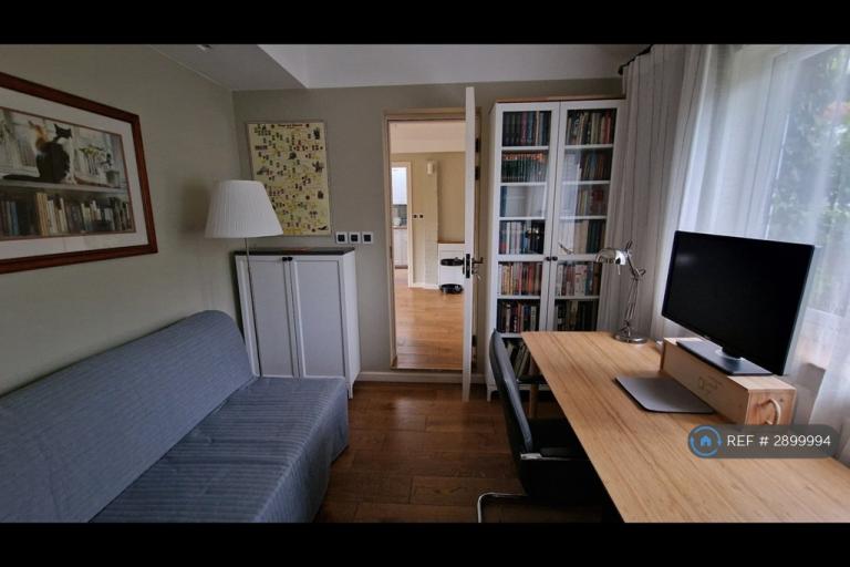 Flat London Road in Dacorum