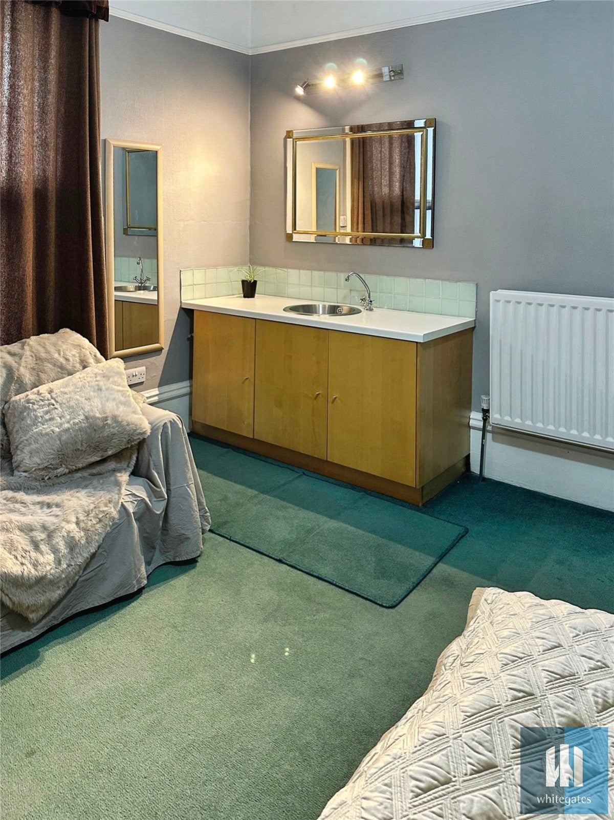 Room Trinity Street in Kirklees