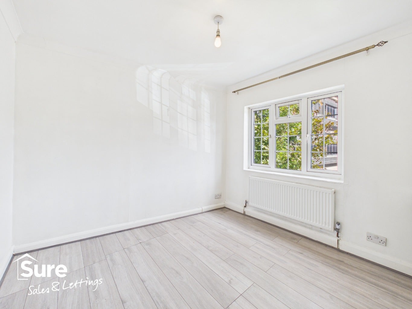 Flat Lawn Lane in Dacorum