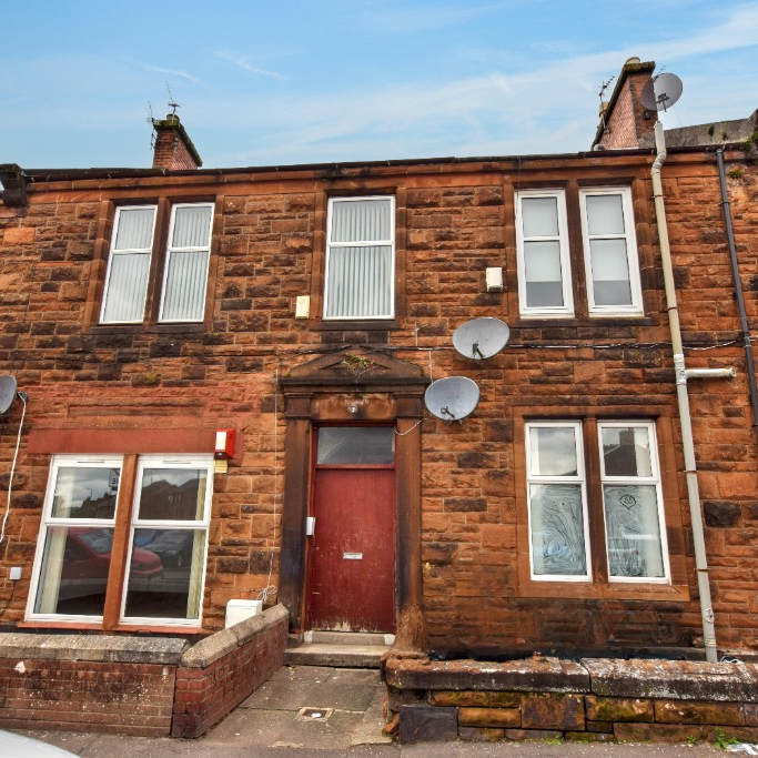 Flat Loanhead Street in Kilmarnock
