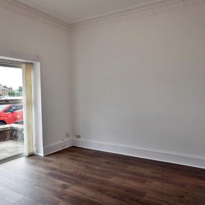 Flat Loanhead Street in Kilmarnock