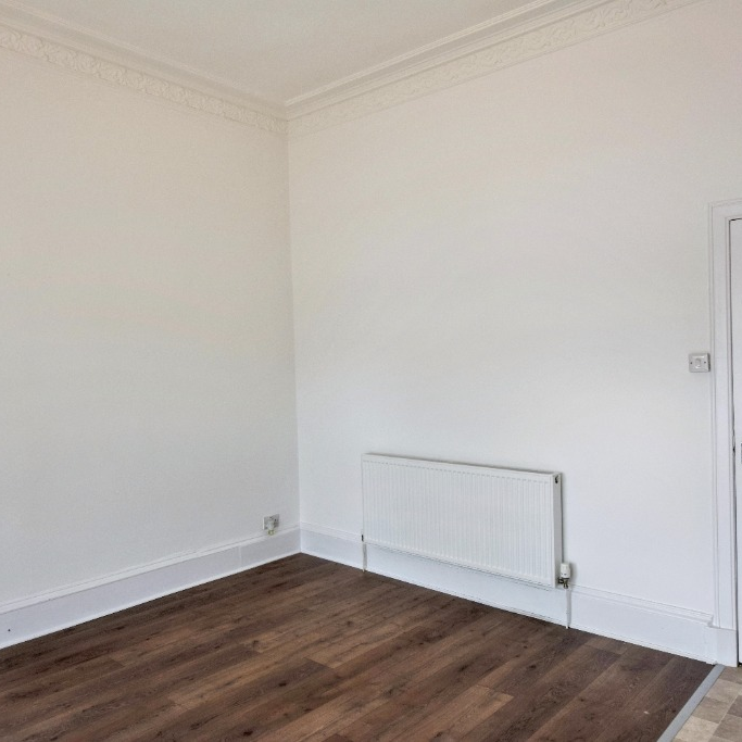 Flat Loanhead Street in Kilmarnock