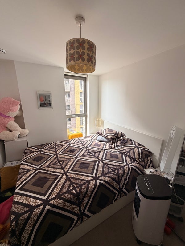 Room Cornmill Lane in Greater London