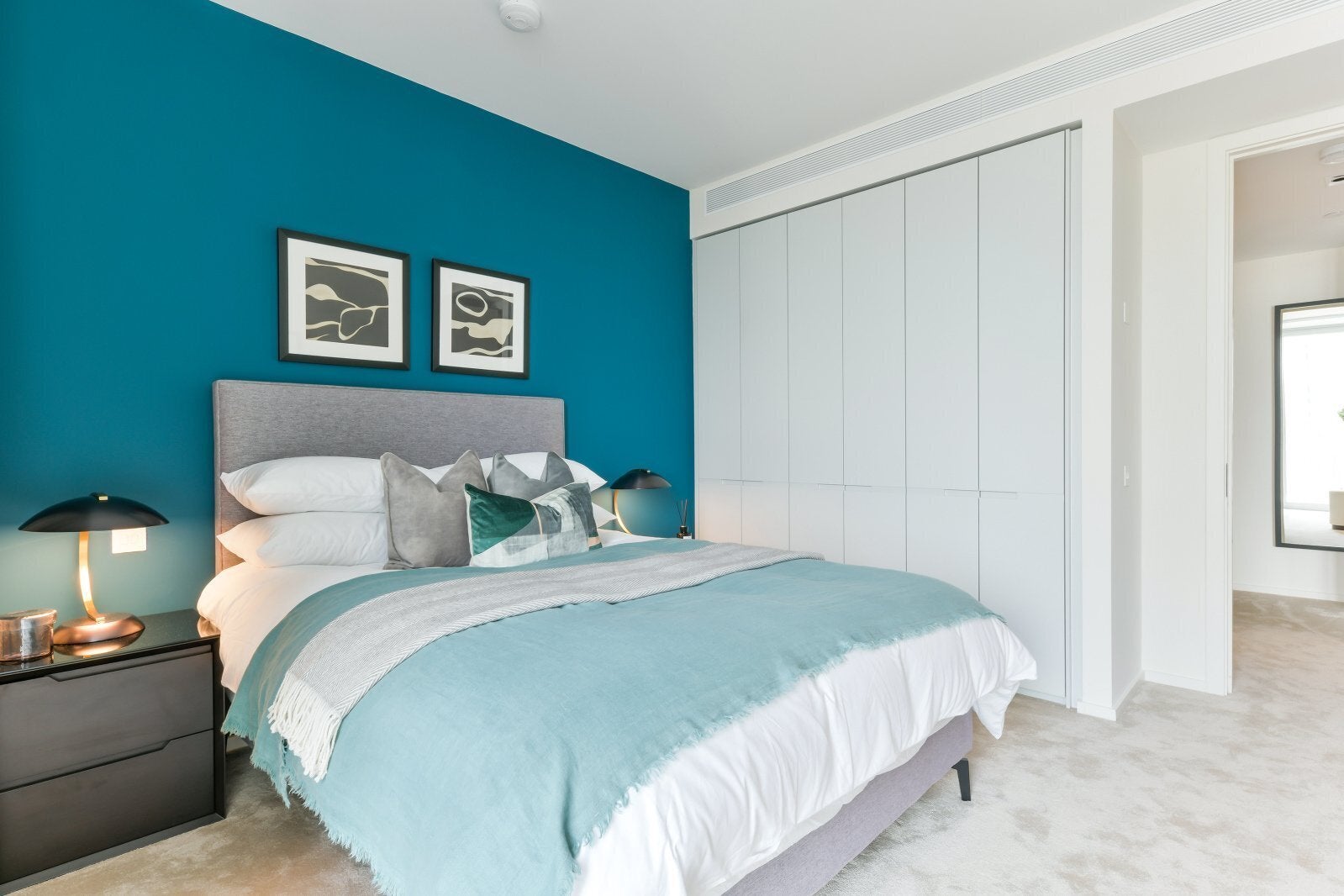 Flat Newfoundland Place in Greater London