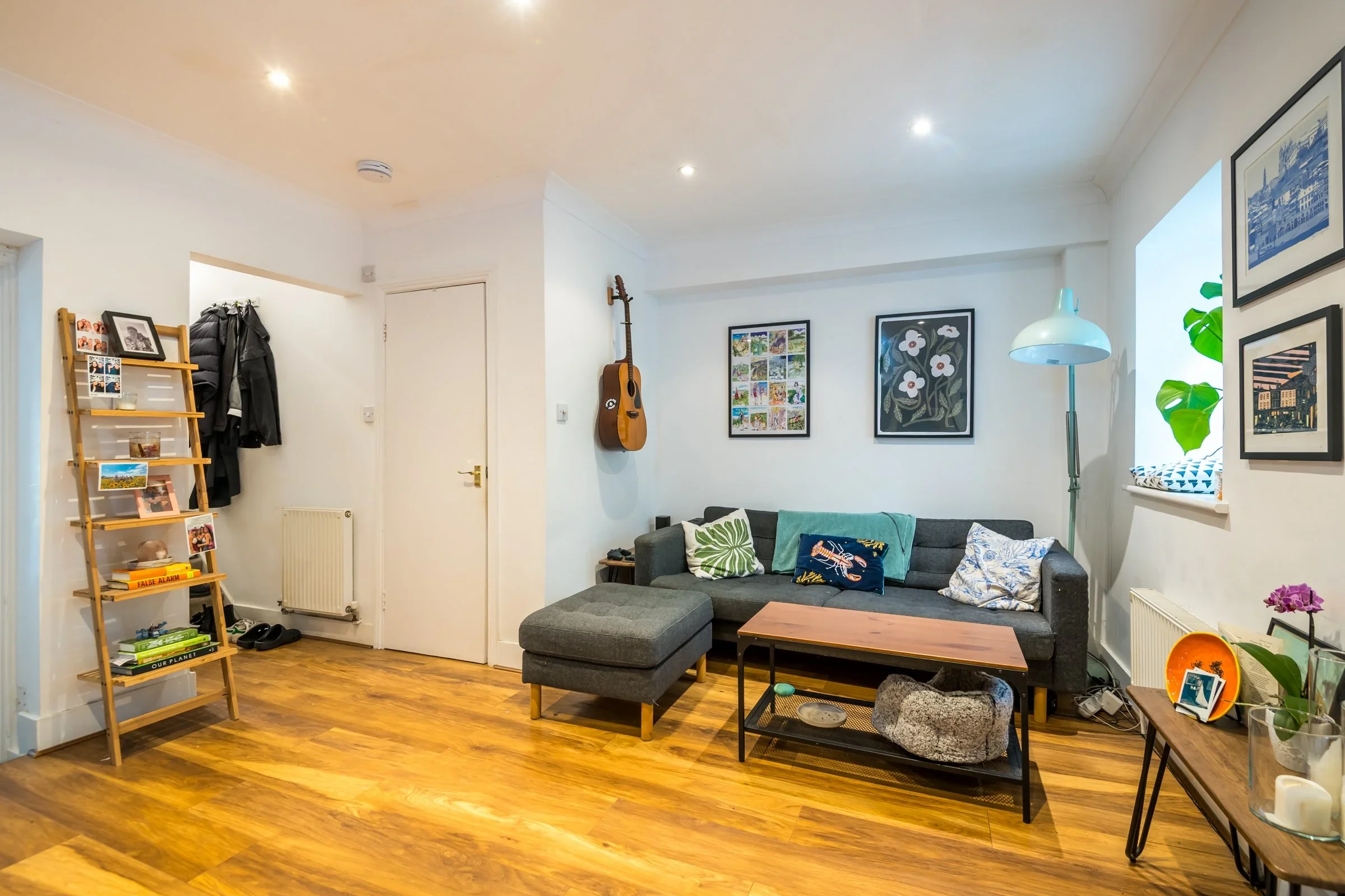 Flat Norwood Road in Greater London