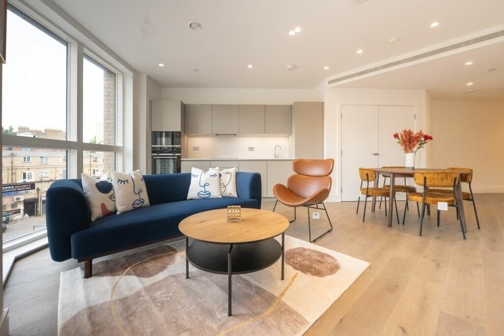 Flat Essex Place in Greater London