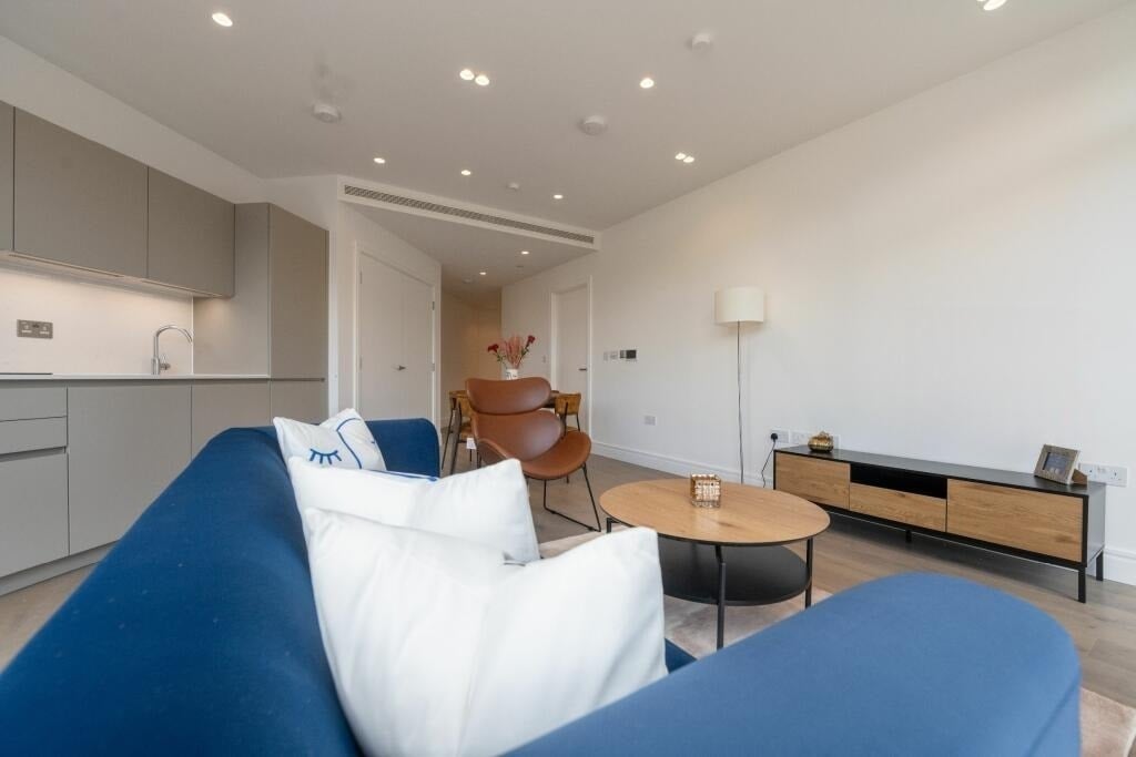 Flat Essex Place in Greater London