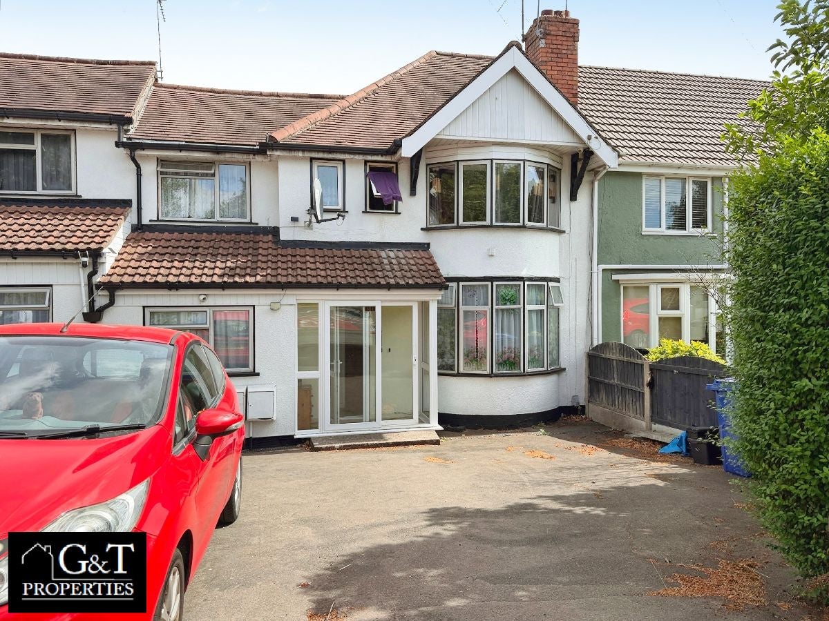 Room Highgate Road in Brierley Hill