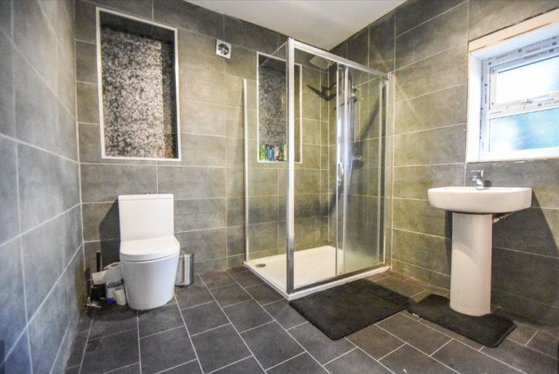 Room Southbrook Avenue in Manchester