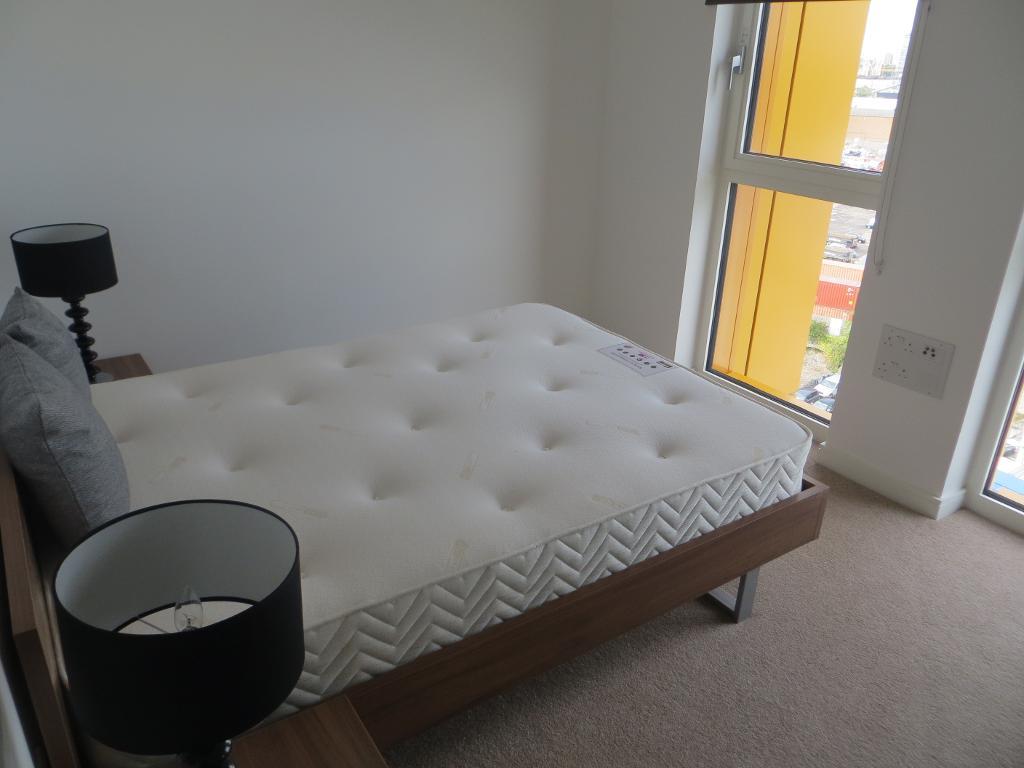 Flat Ashburnham Grove in Greater London