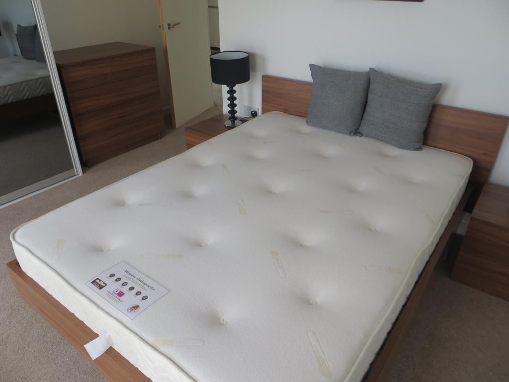 Flat Ashburnham Grove in Greater London