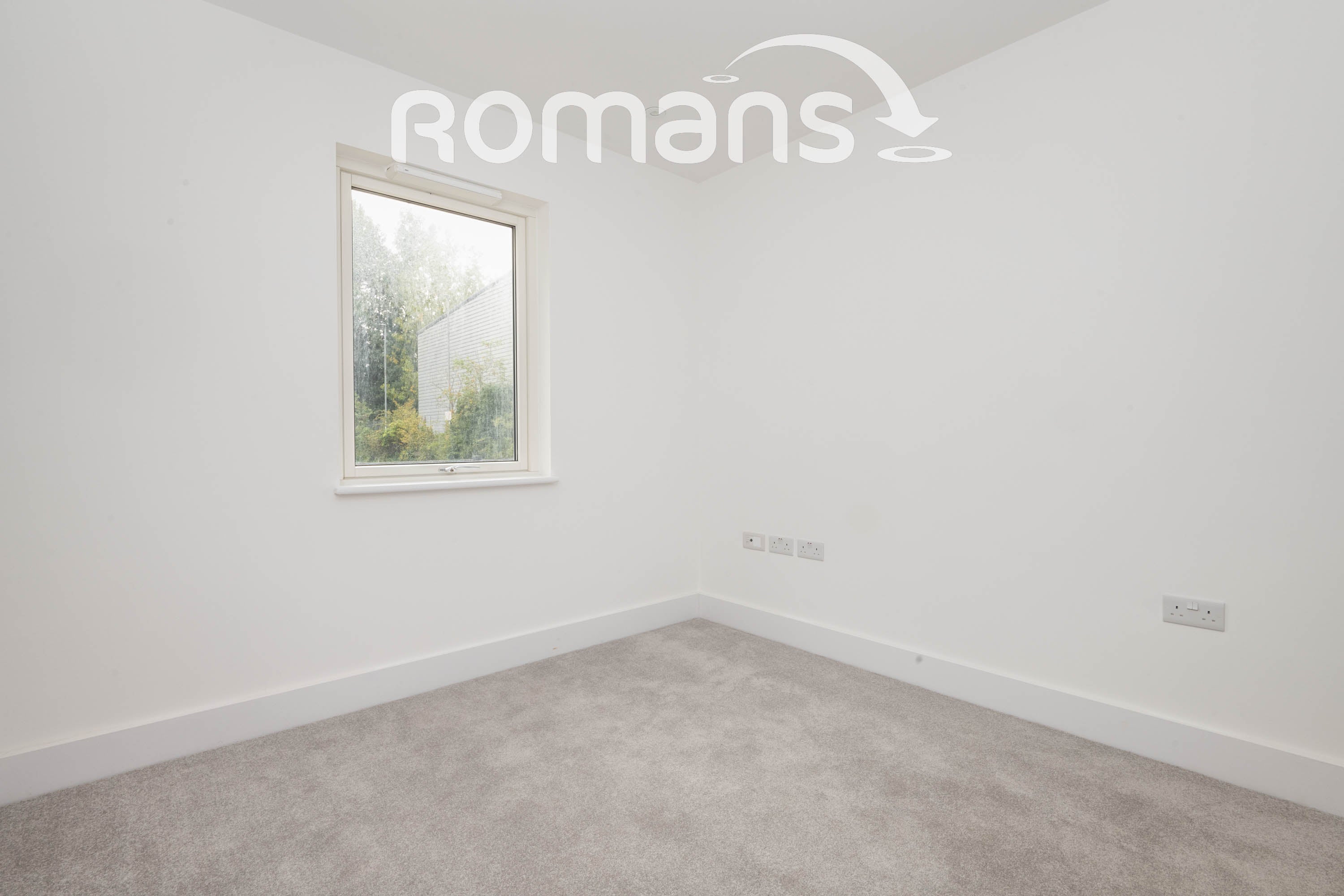 Flat Lyon Way in Camberley
