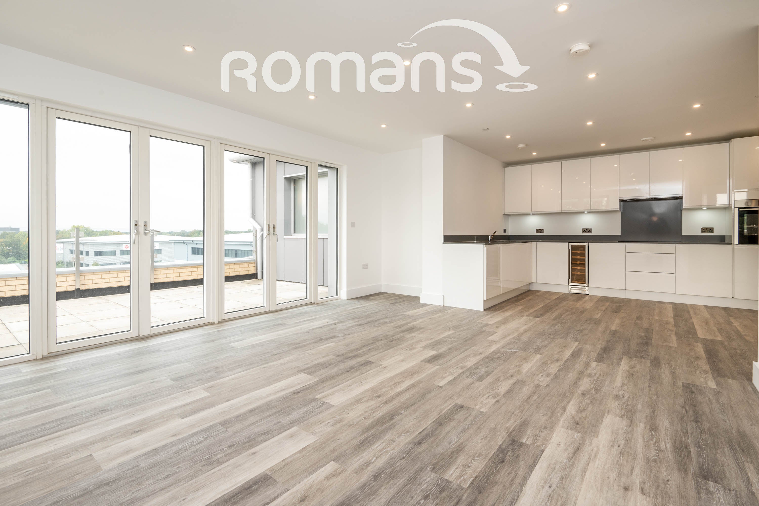 Flat Lyon Way in Camberley