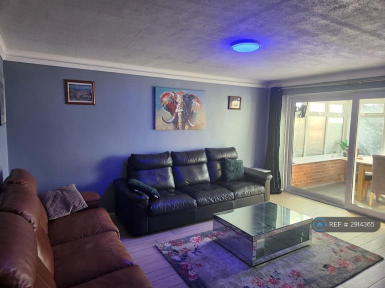 House Tangham Walk in Basildon