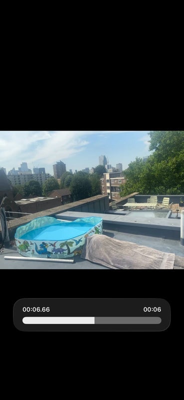 Room Hoxton Street in Greater London