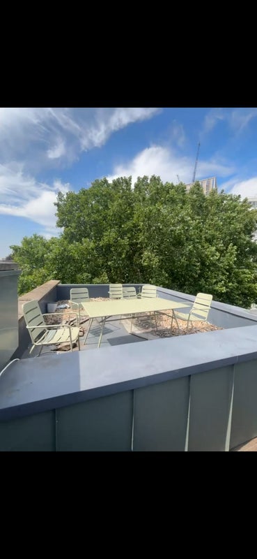 Room Hoxton Street in Greater London