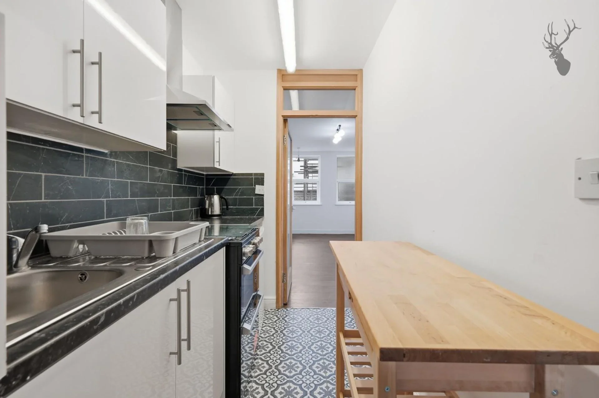 Flat Court Yard in Greater London