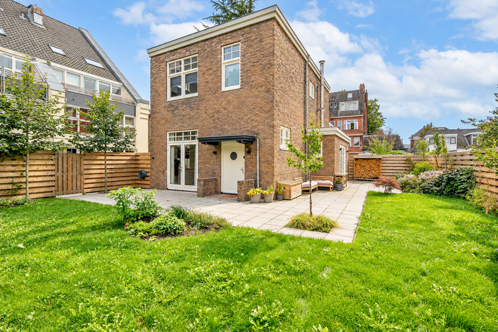 Huis Oosterweg 83 in Groningen