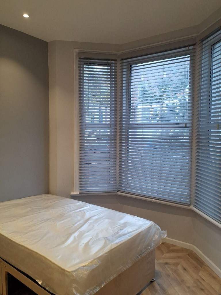 Flat Bravington Road in City of Westminster