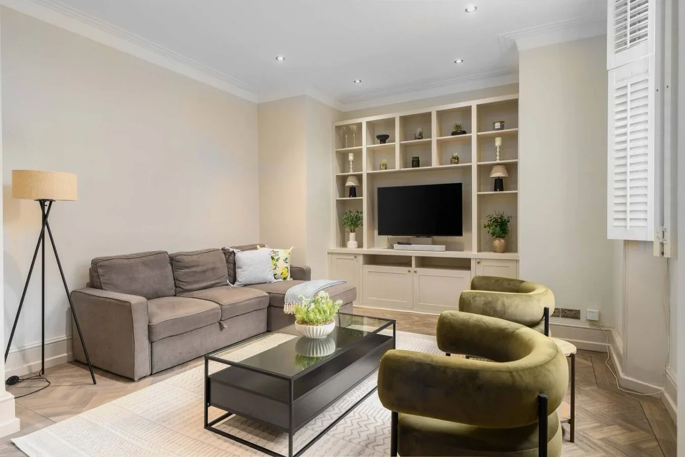 Flat Evelyn Gardens in Greater London