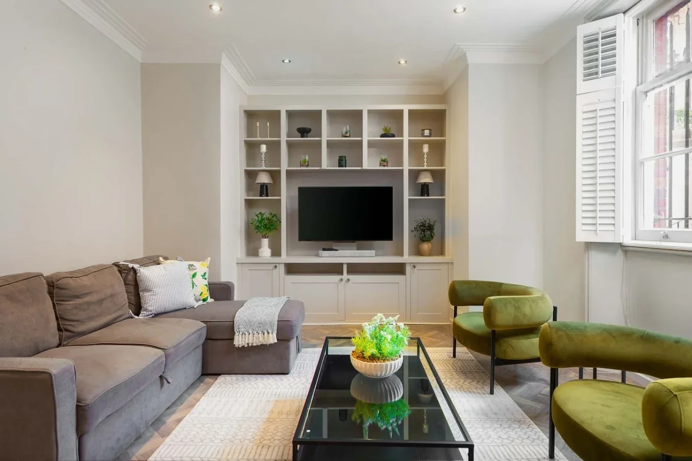 Flat Evelyn Gardens in Greater London
