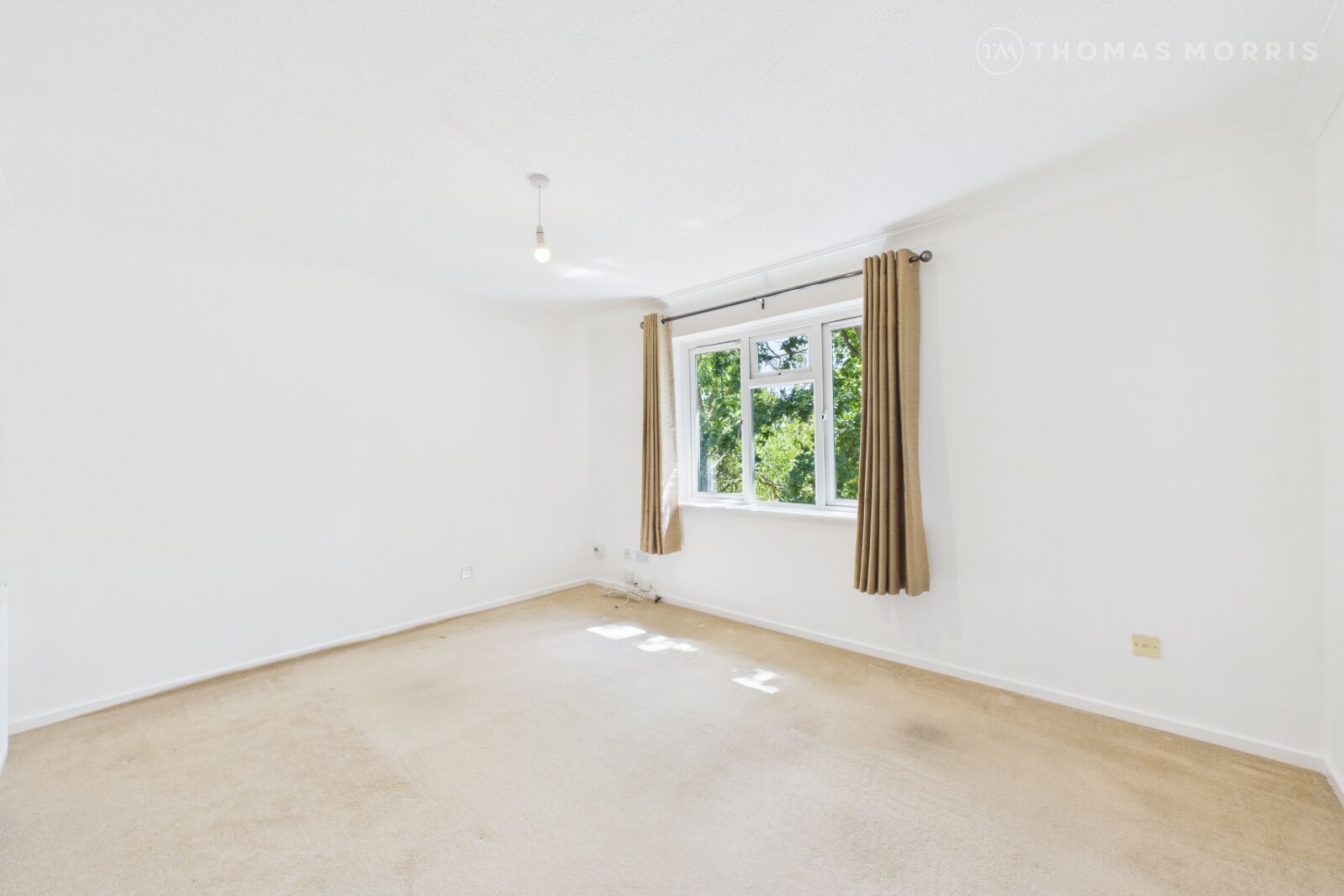 Flat Norris Road in Huntingdonshire