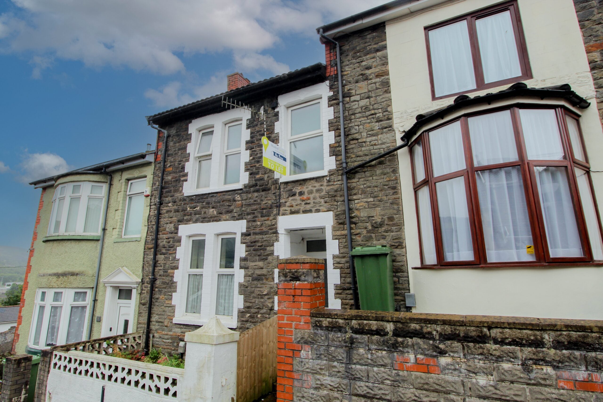 House Stow Hill in Pontypridd