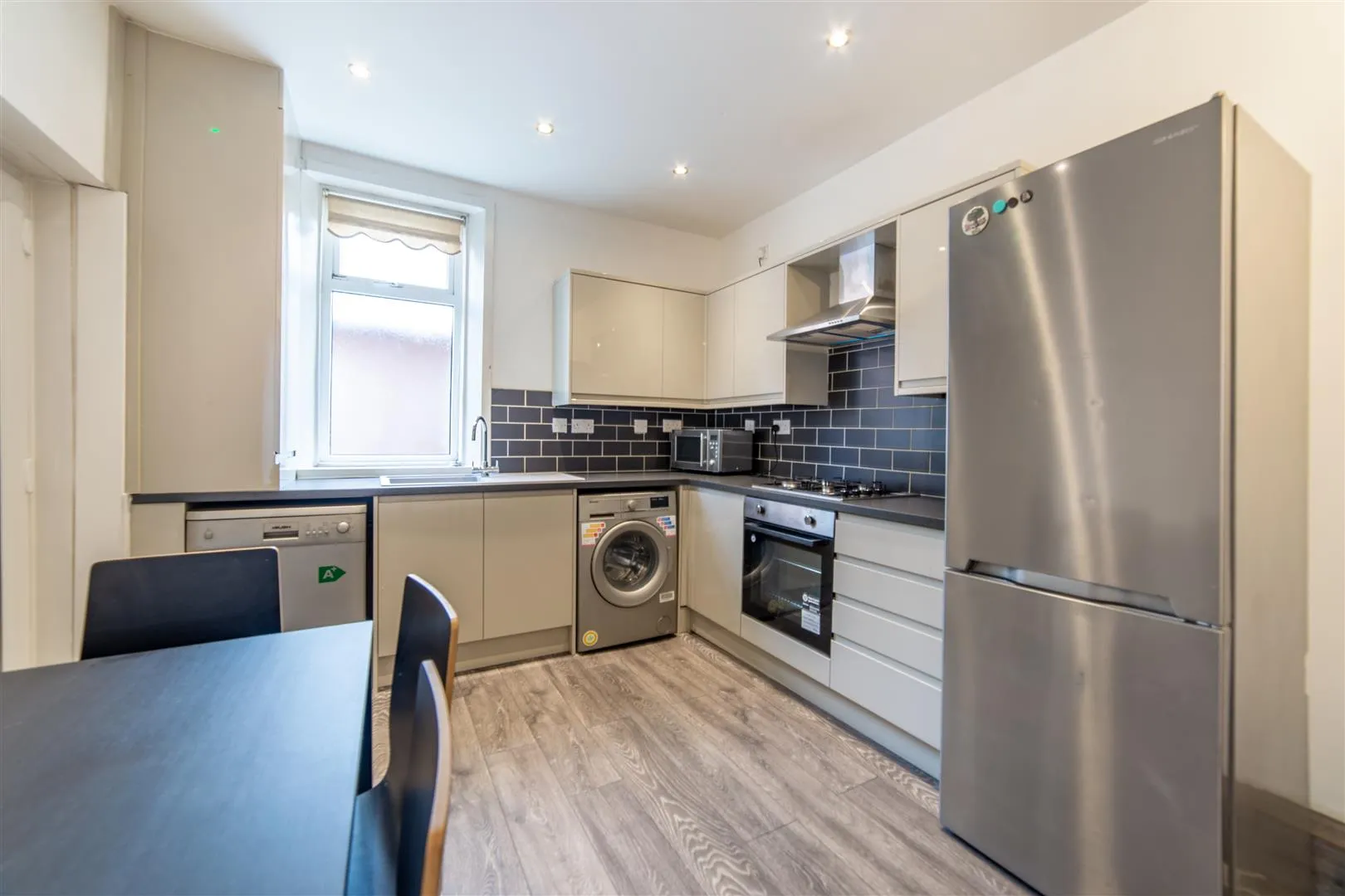 Flat Heaton Park Road in Newcastle upon Tyne