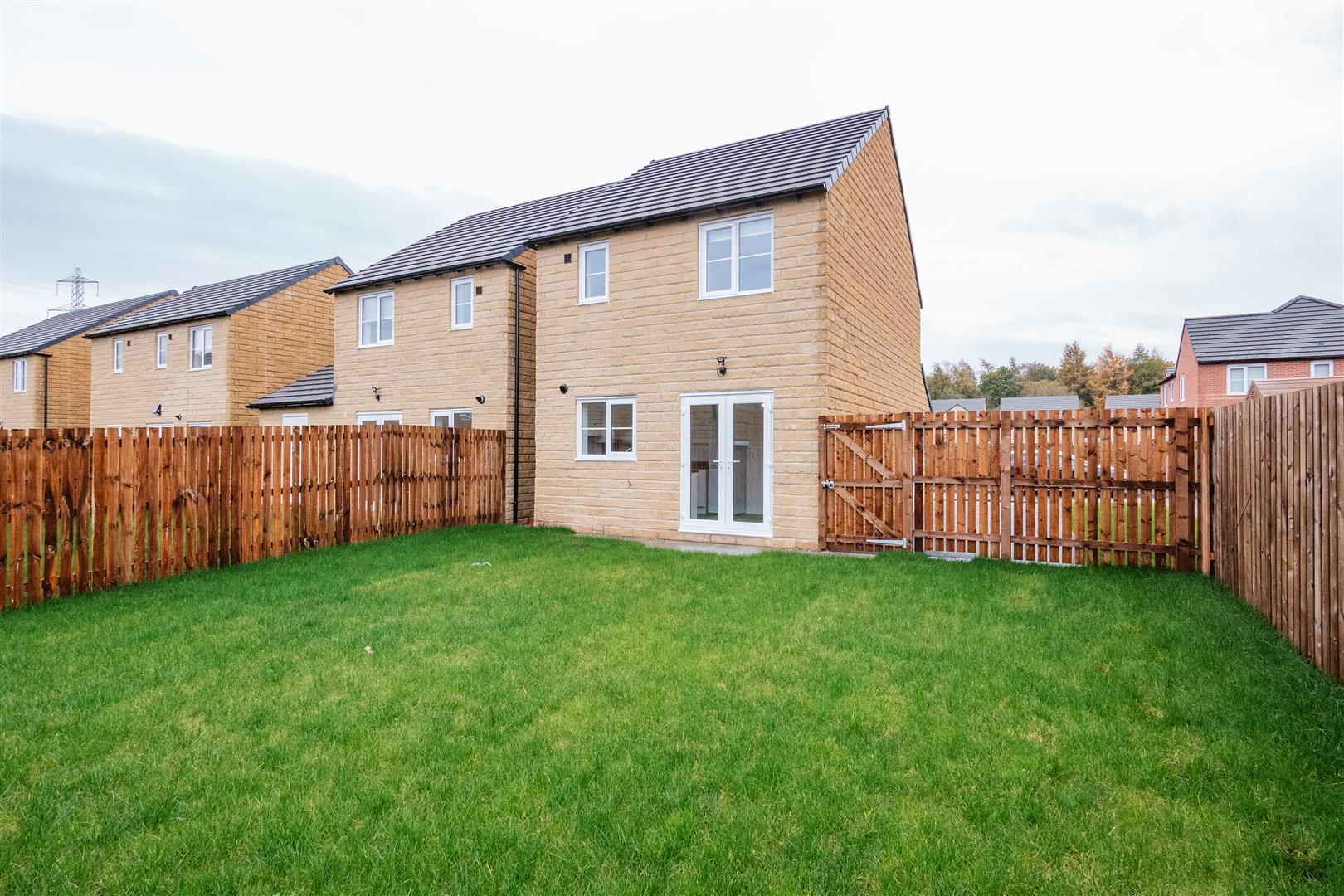 House Petersmiths Close in Ollerton and Boughton