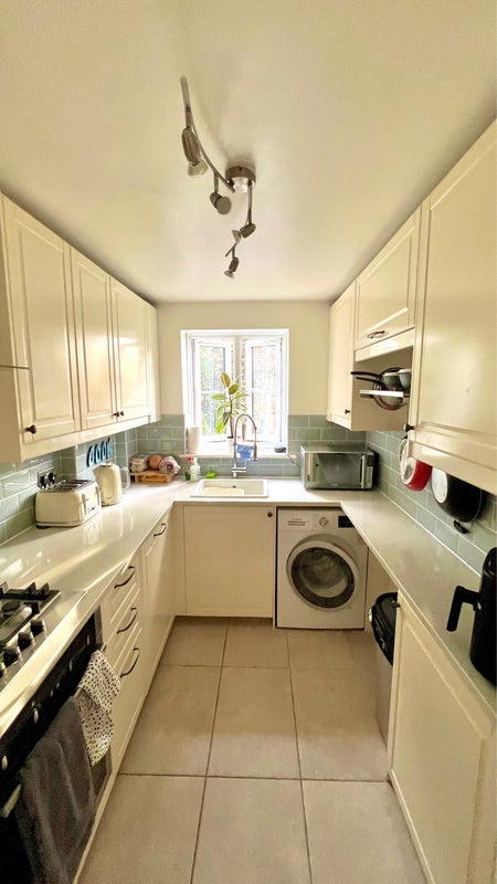 Room Goddard Place in Greater London