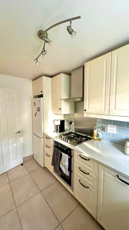 Room Goddard Place in Greater London