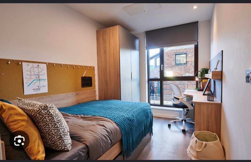 Room Mansfield Road in Nottingham