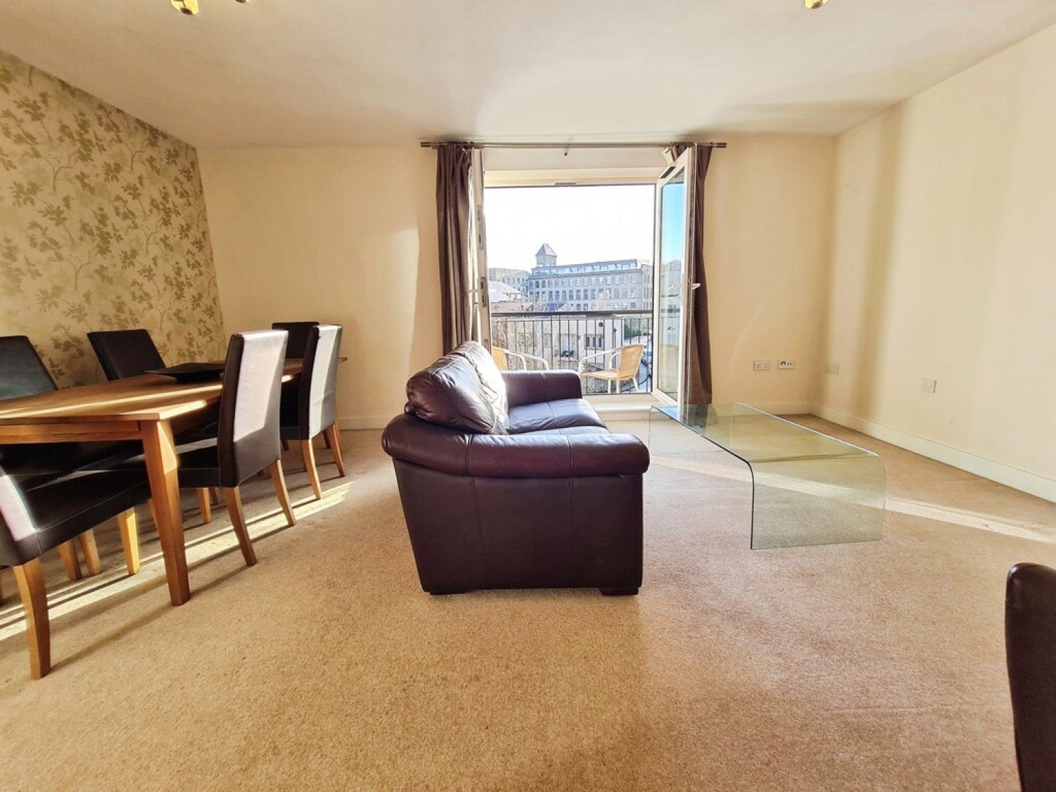 Flat Cornmill View in Leeds