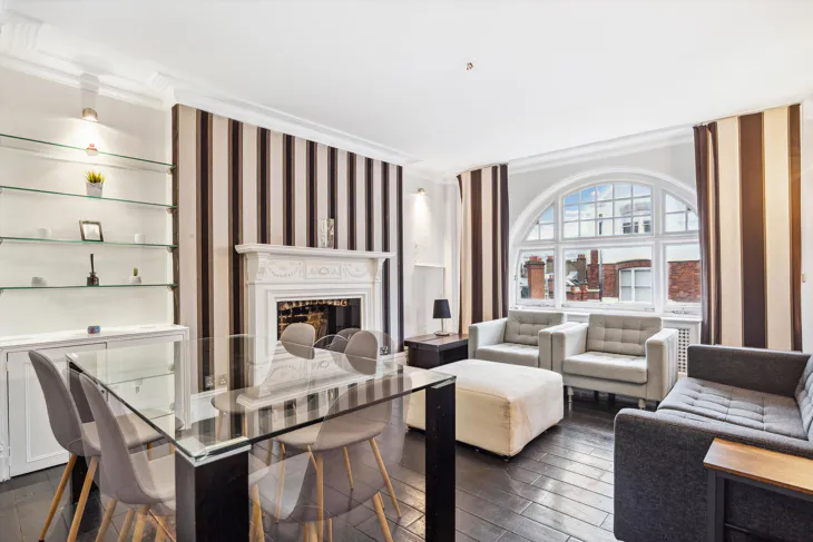Flat Drayton Gardens in Greater London