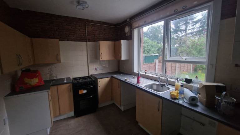 House Chatburn Avenue in Rochdale