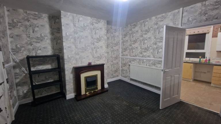 House Chatburn Avenue in Rochdale
